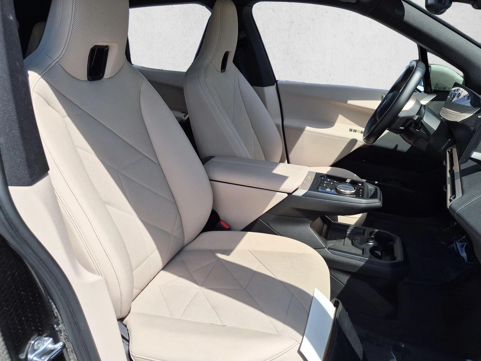 2024 BMW iX Base - Photo 20