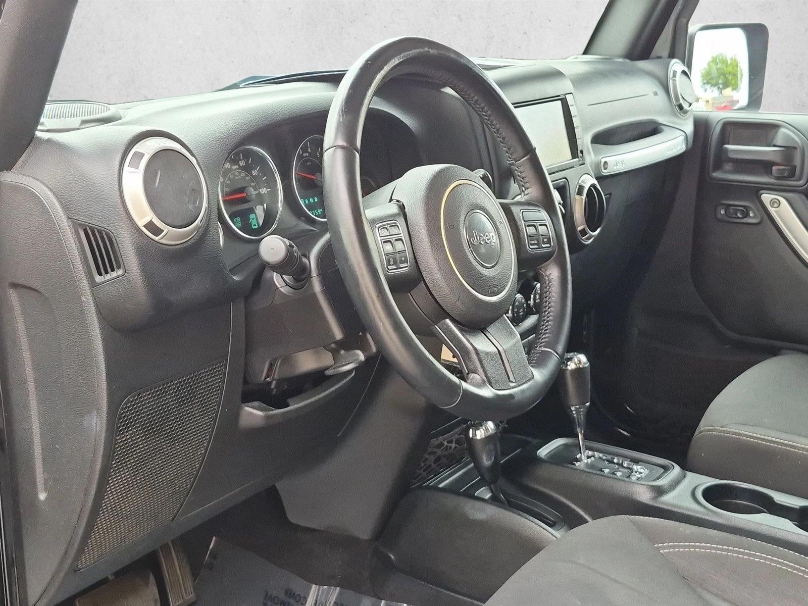 2018 Jeep Wrangler JK Unlimited Sahara - Photo 10