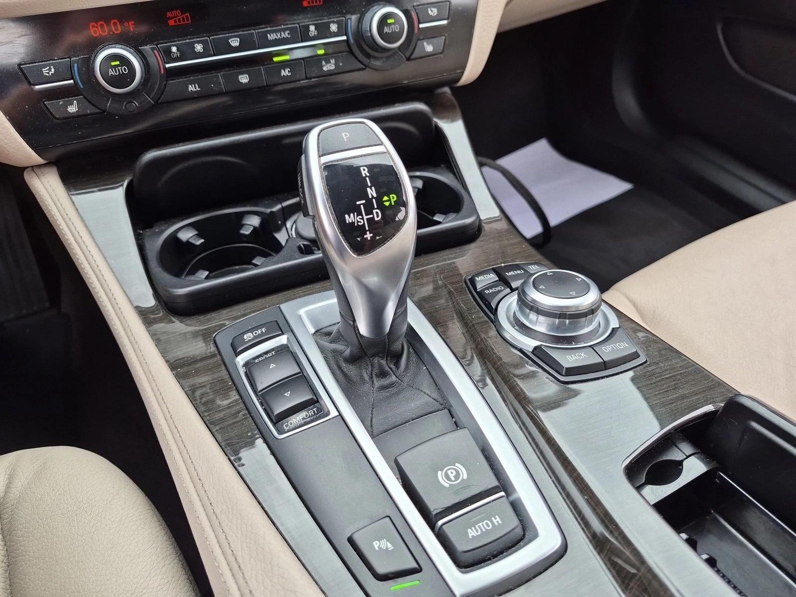 2013 BMW 5 Series 528i - Photo 10