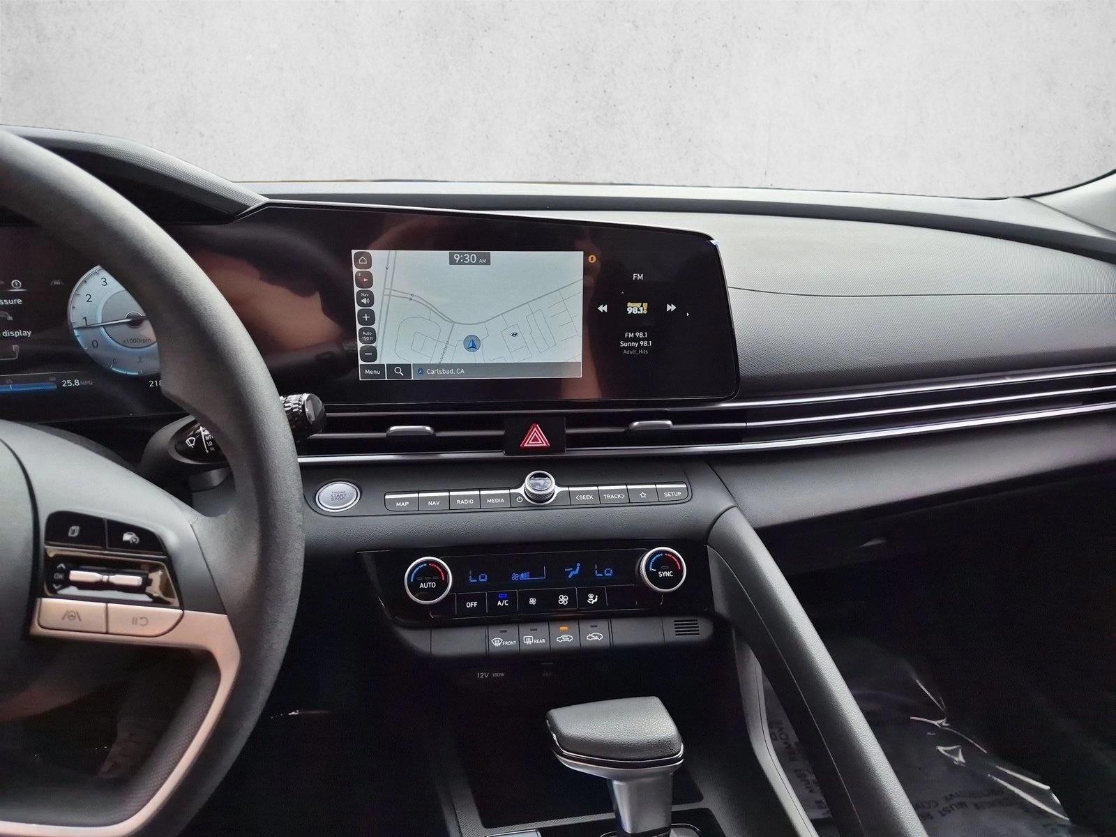 2024 Hyundai Elantra SEL - Photo 15
