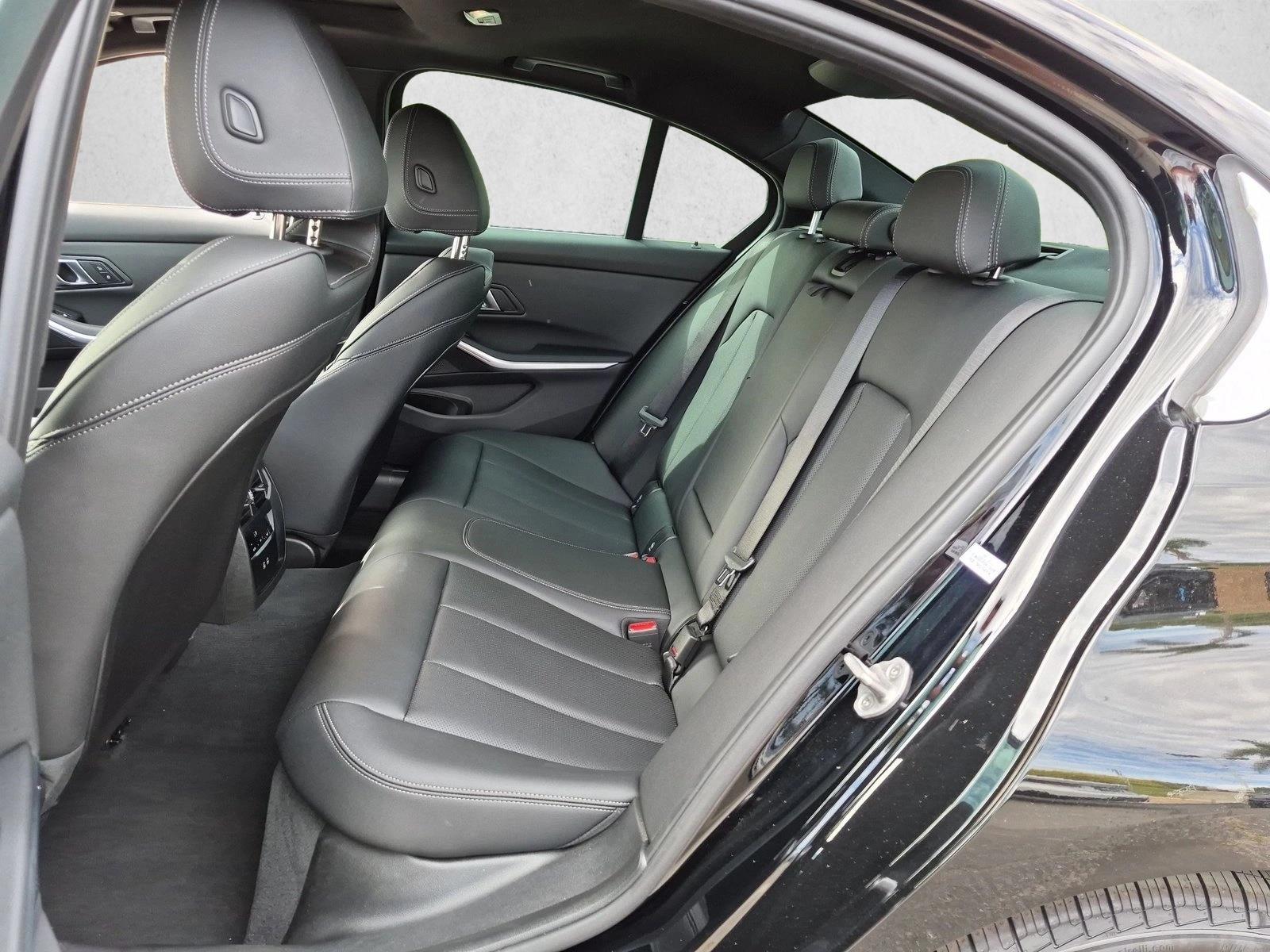 2026 BMW 3 Series 330i - Photo 19