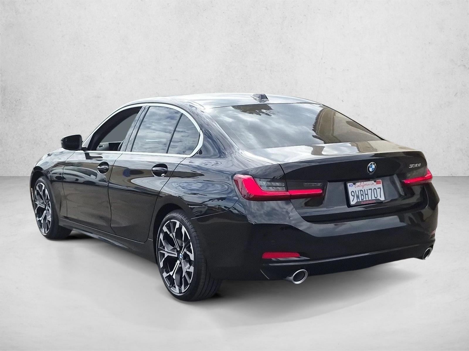 2026 BMW 3 Series 330i - Photo 8