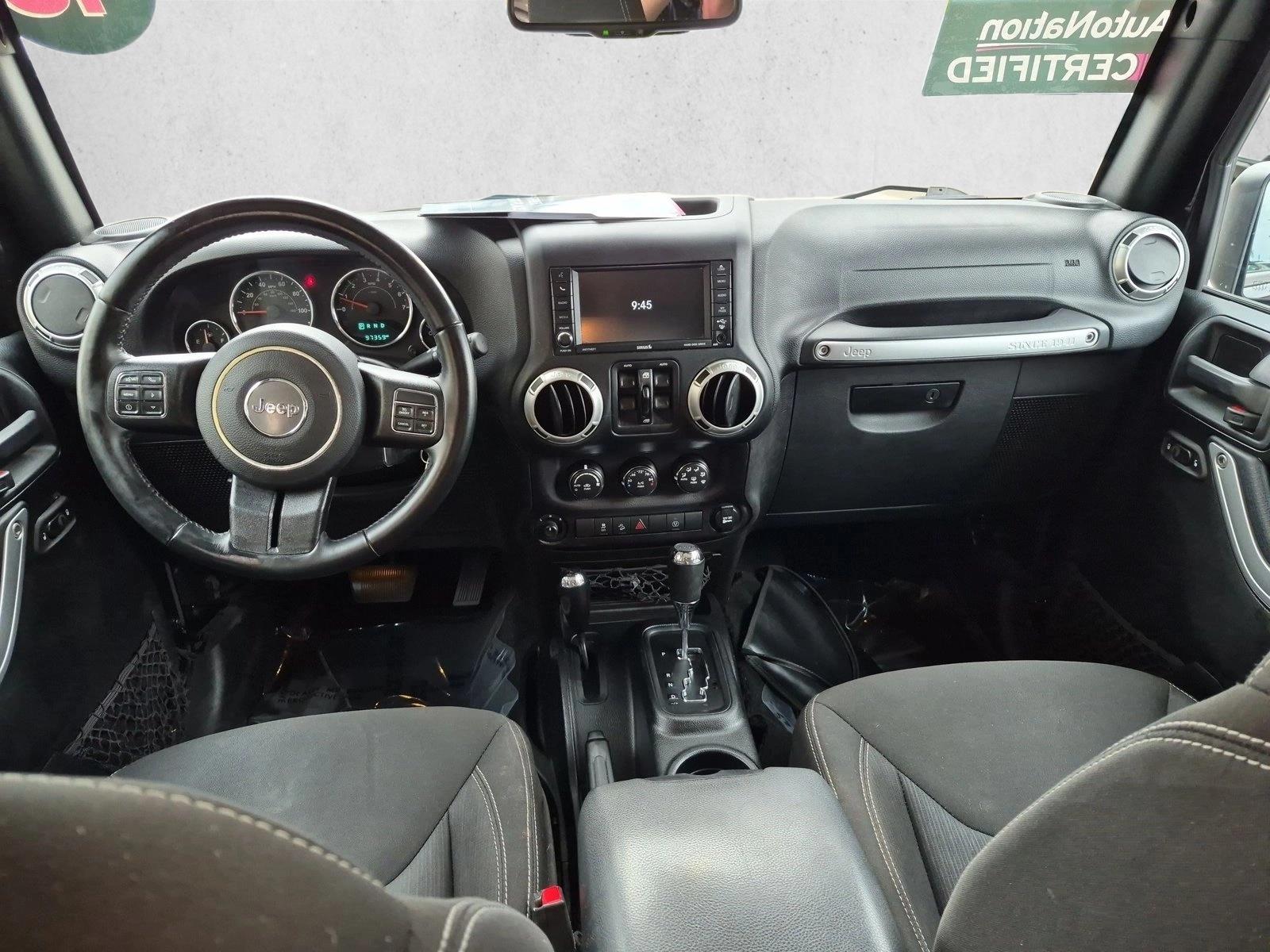 2018 Jeep Wrangler JK Unlimited Sahara - Photo 16