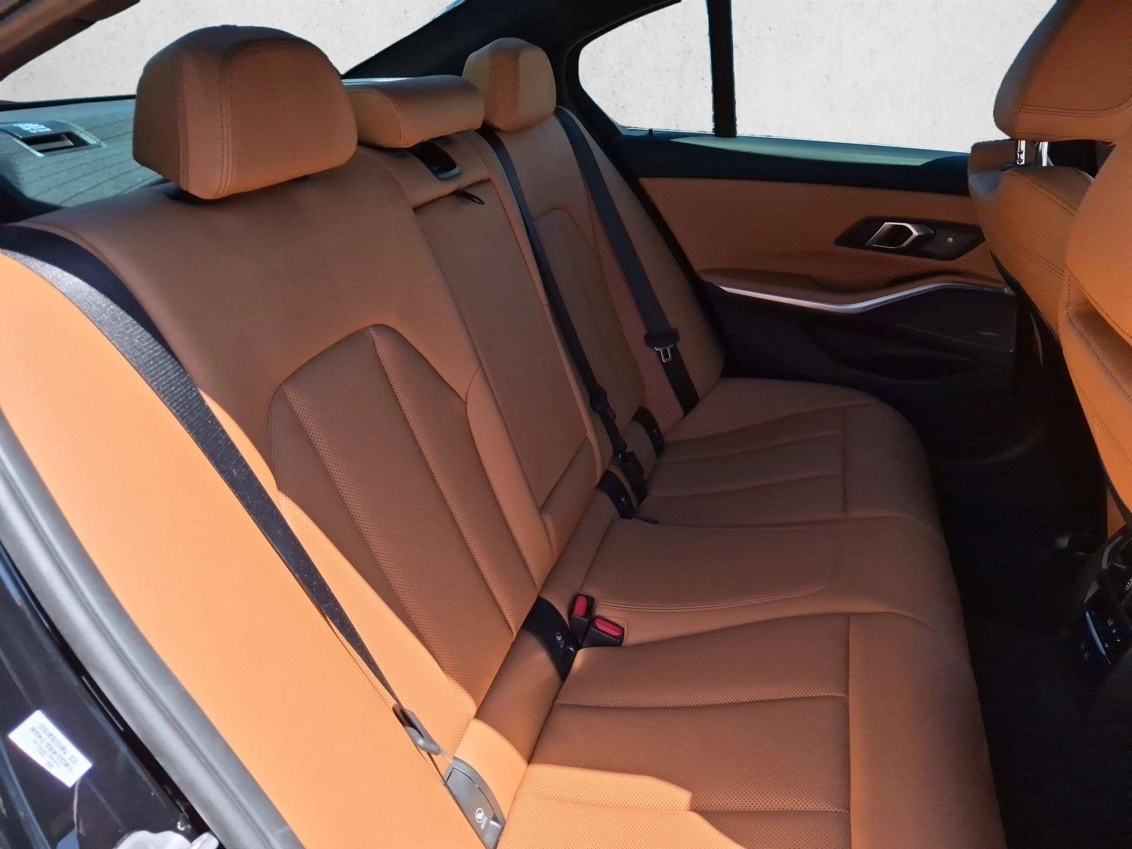 2026 BMW 3 Series 330i - Photo 20