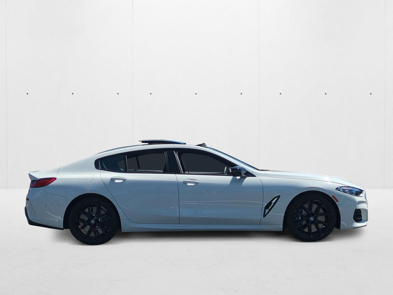2026 BMW 8 Series M850i - Photo 6