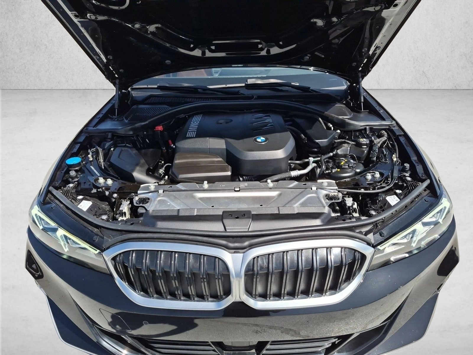 2026 BMW 3 Series 330i - Photo 24