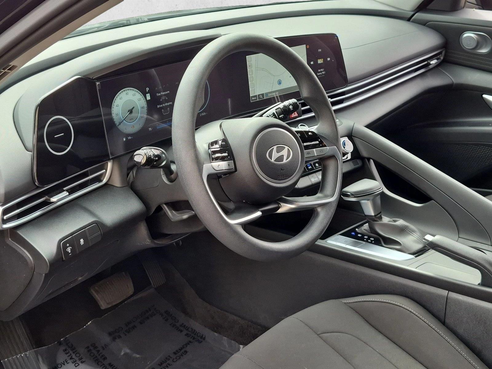 2024 Hyundai Elantra SEL - Photo 10