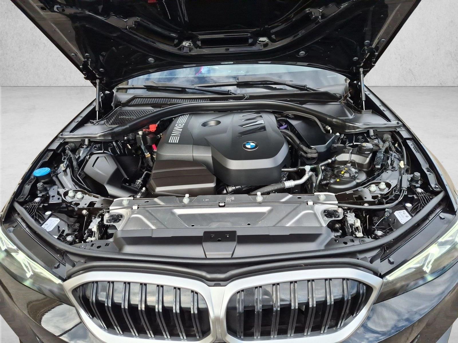2026 BMW 3 Series 330i - Photo 23