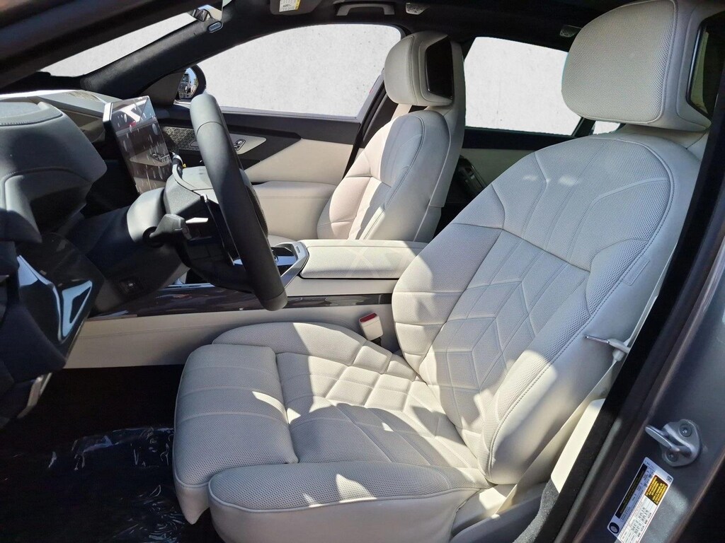 New 2027 BMW 740i Base Sedan