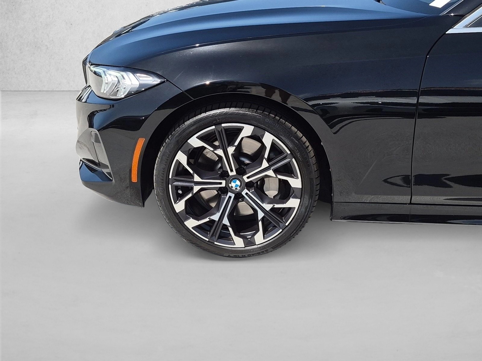 2026 BMW 3 Series 330i - Photo 25