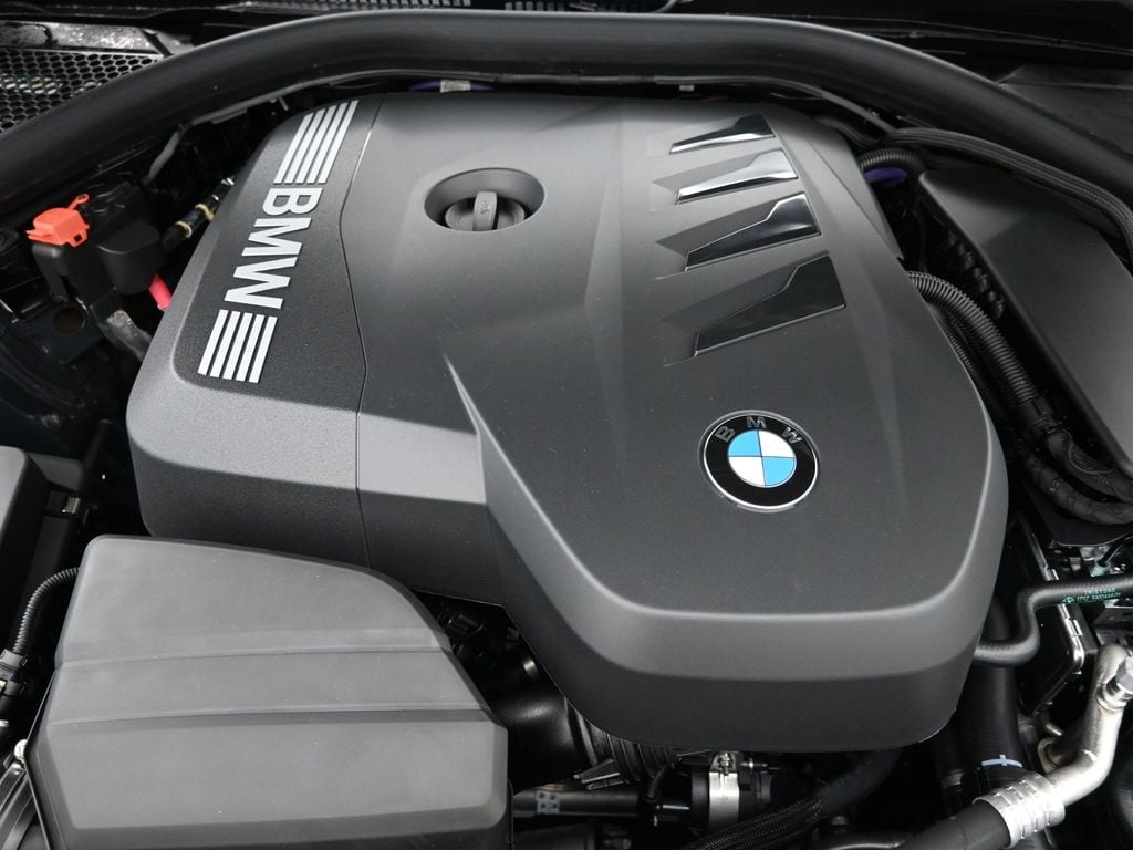 2026 BMW 3 Series 330i - Photo 18