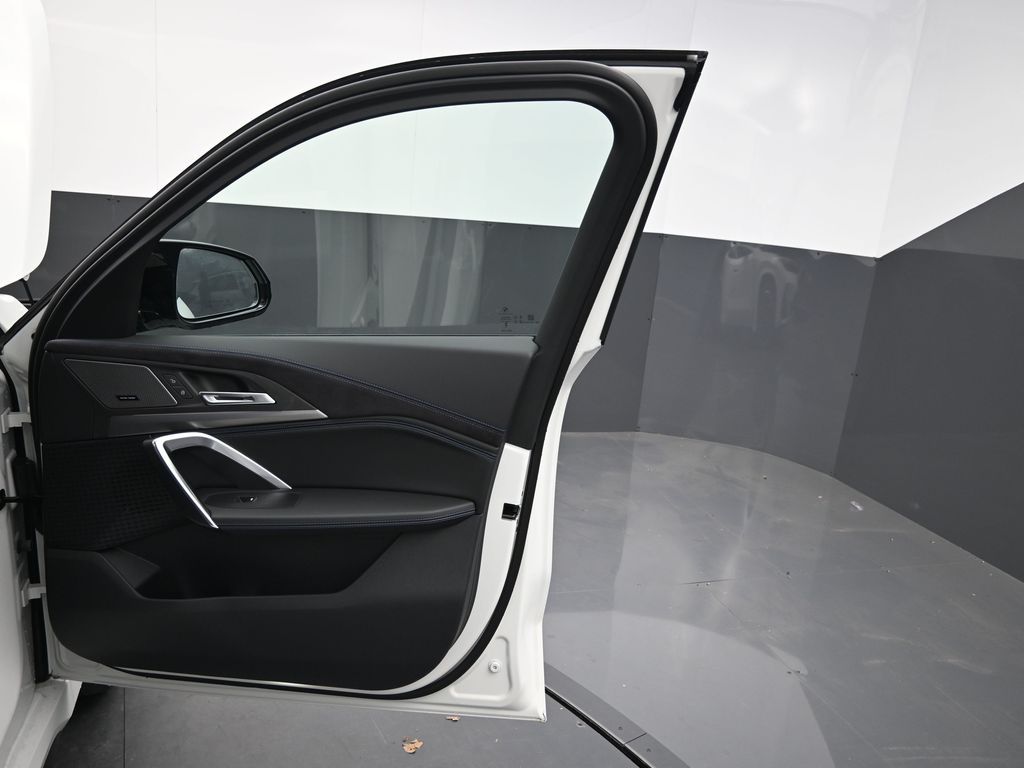 2026 BMW X1 M35i - Photo 24