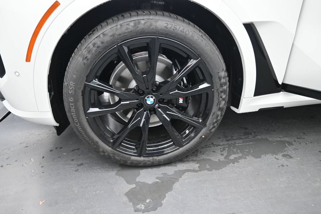 New 2027 BMW X7 xDrive40i SUV