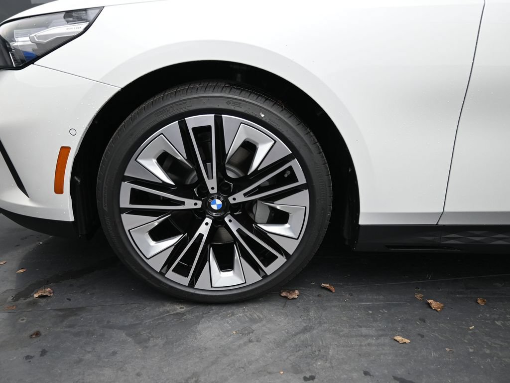 New 2026 BMW 5 Series 530i Sedan