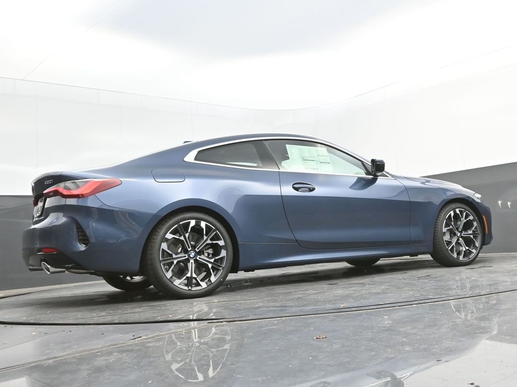 2026 BMW 4 Series 430i - Photo 35