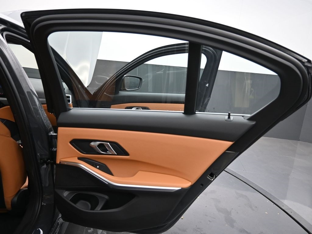 2026 BMW 3 Series 330i - Photo 23