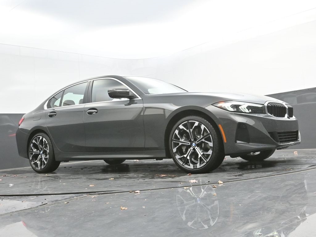 2026 BMW 3 Series 330i - Photo 34