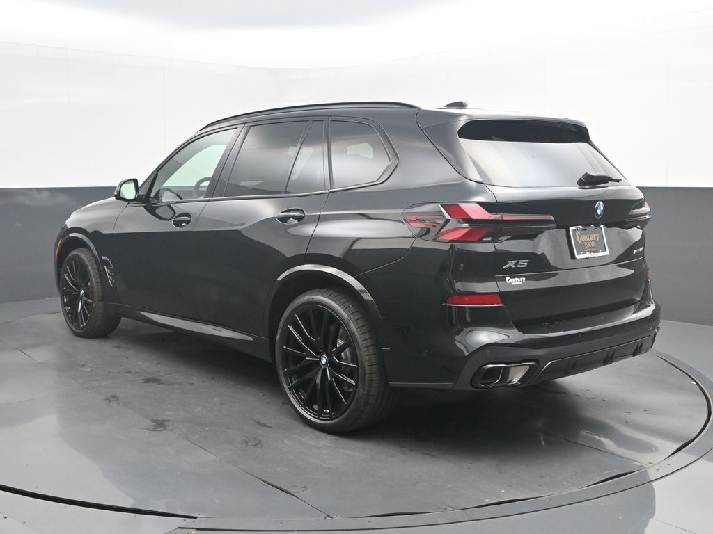 New 2026 BMW X5 sDrive40i SUV