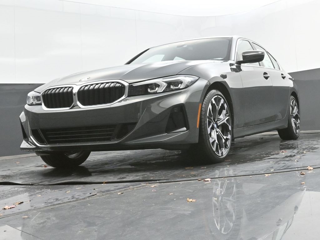 2026 BMW 3 Series 330i - Photo 36