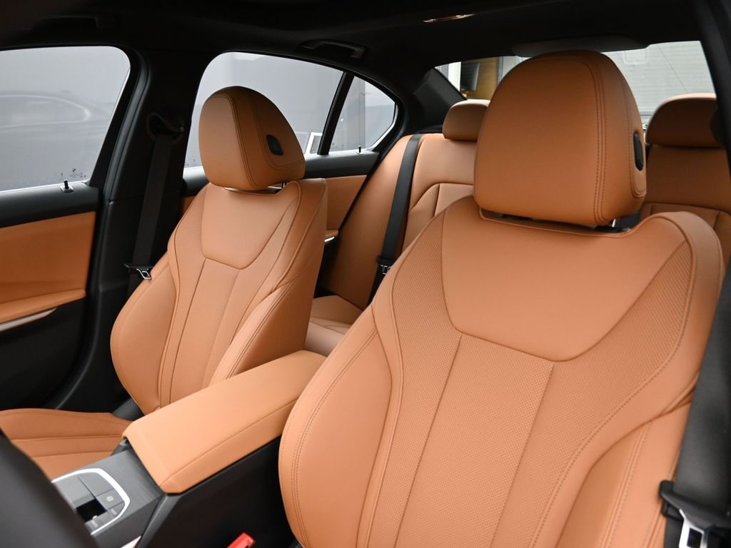 2026 BMW 3 Series 330i - Photo 13