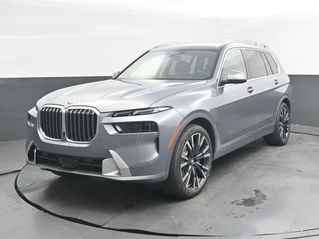 2027 BMW X7