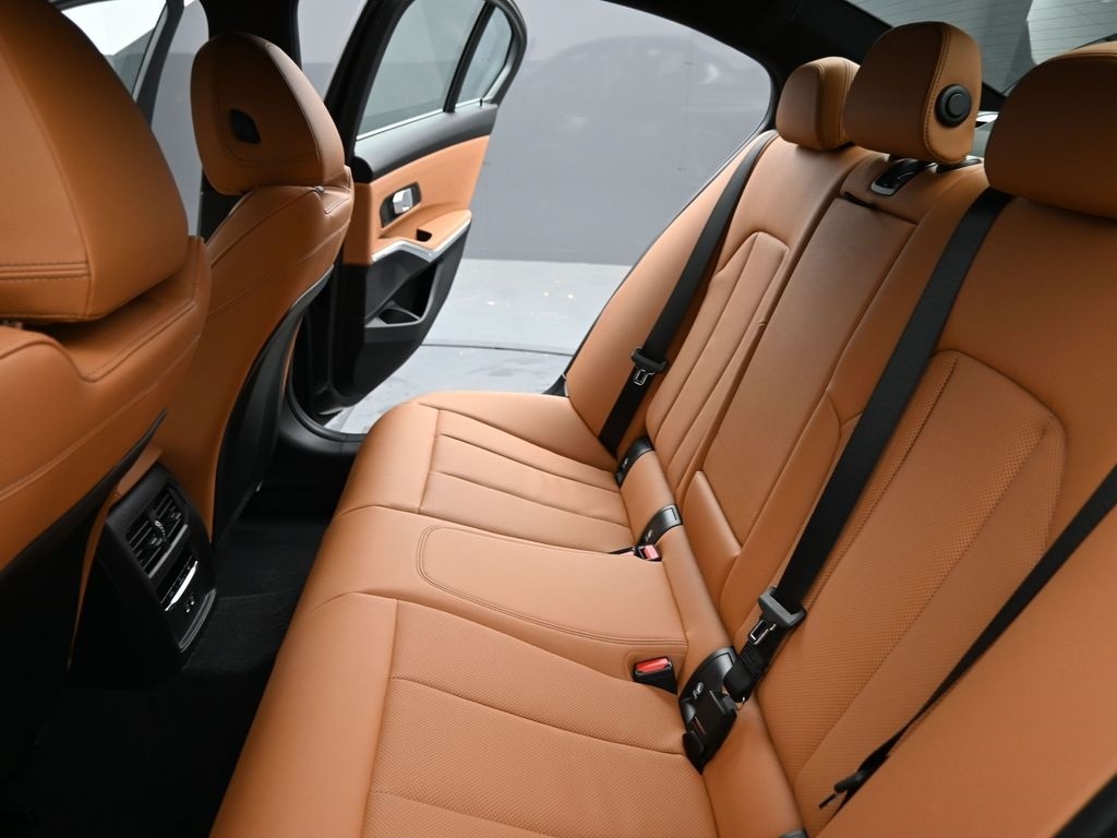 2026 BMW 3 Series 330i - Photo 30
