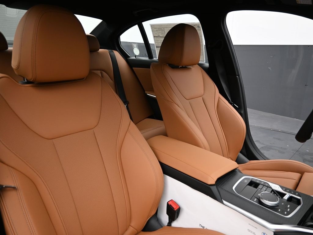 2026 BMW 3 Series 330i - Photo 22