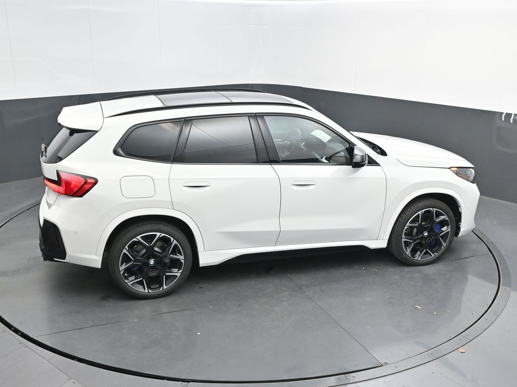 2026 BMW X1 M35i - Photo 43