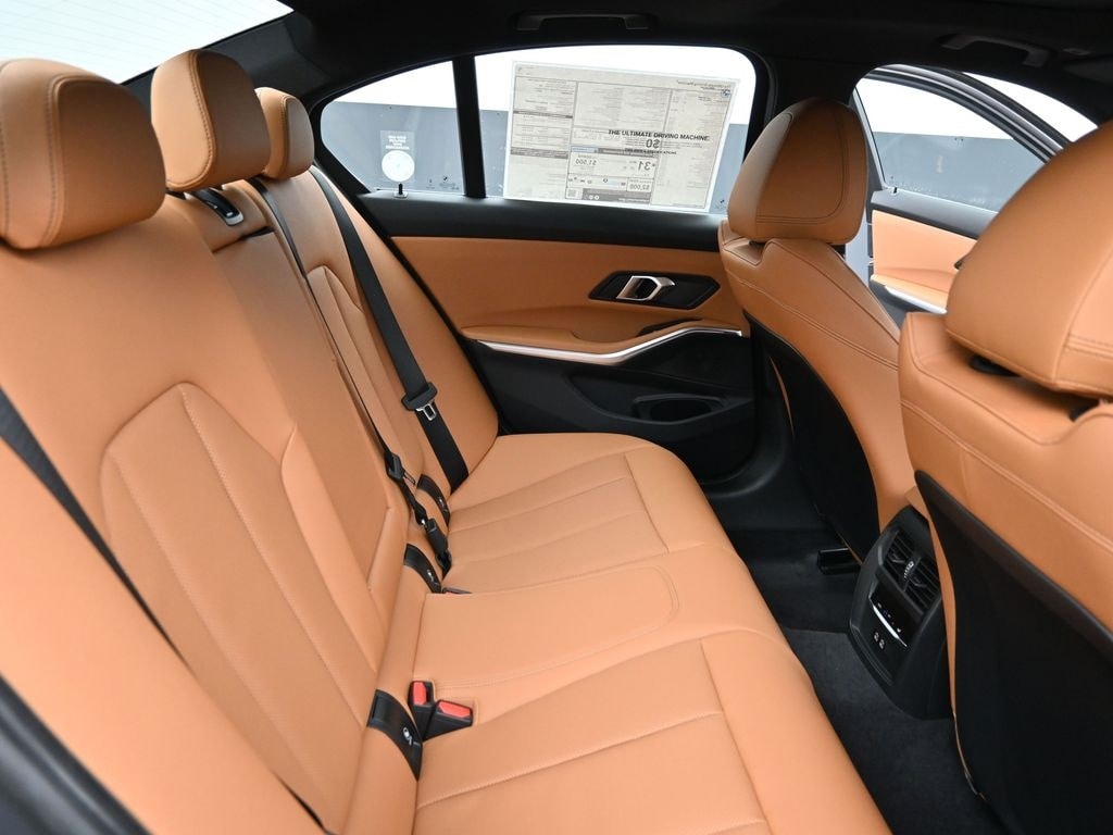 2026 BMW 3 Series 330i - Photo 25