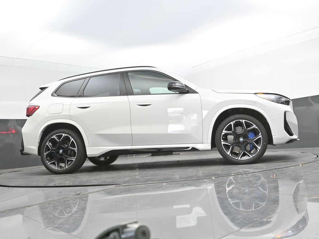 2026 BMW X1 M35i - Photo 51