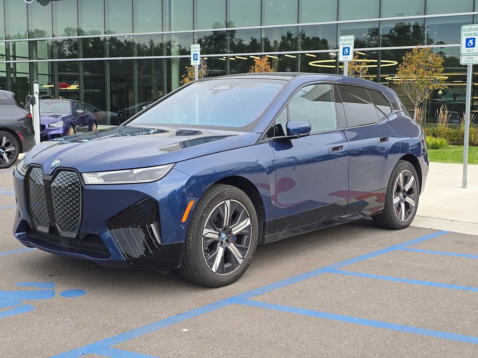  BMW iX