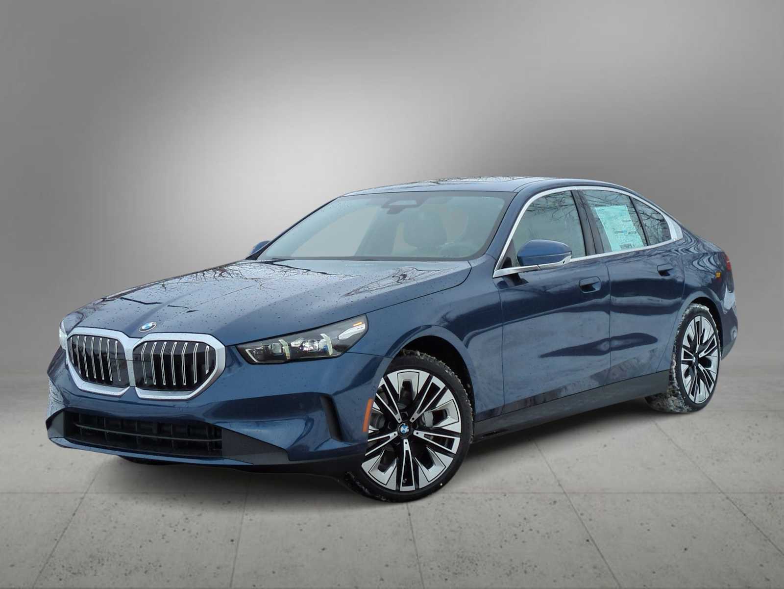  BMW 530i