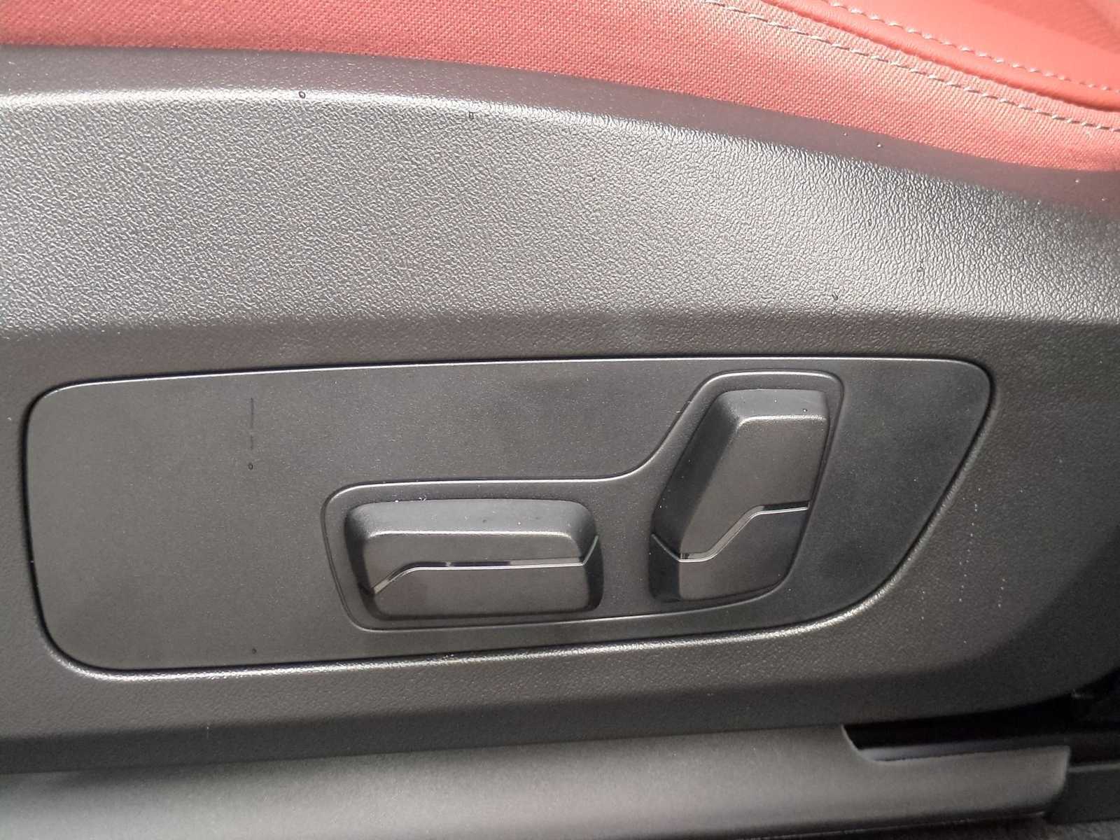 2026 BMW X1 XDrive28i - Photo 17