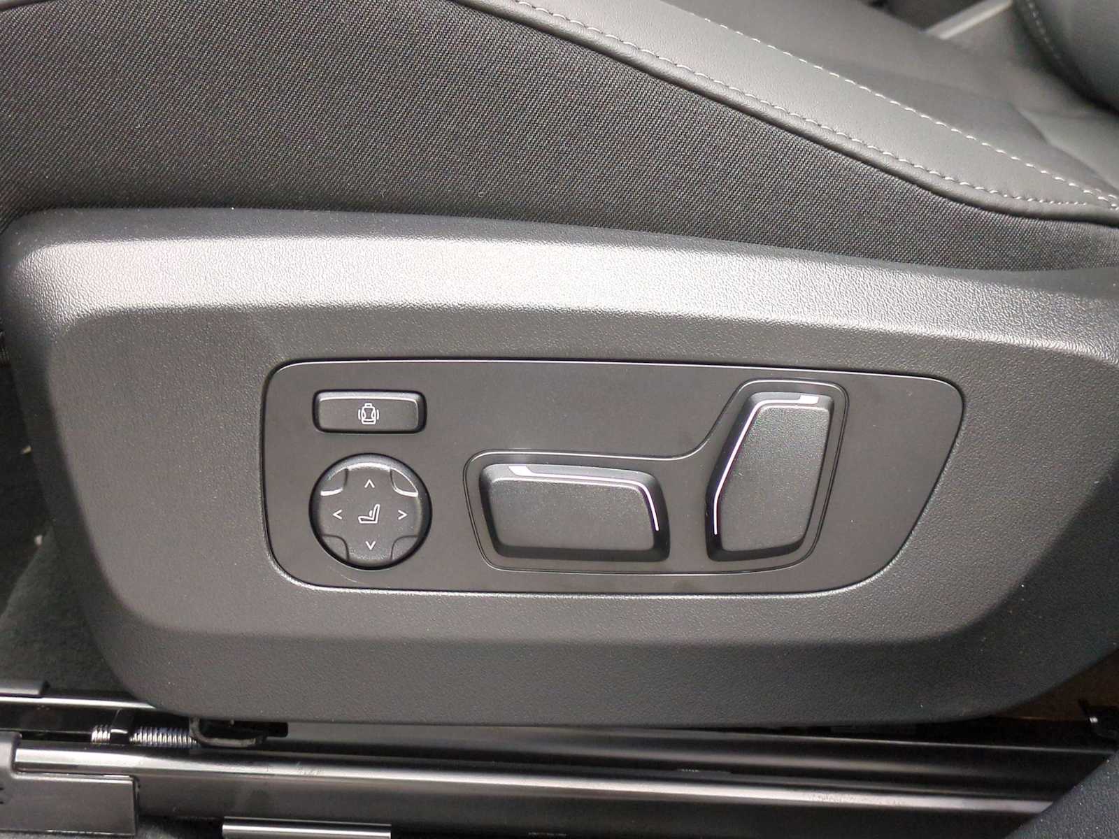 2026 BMW X3 30 - Photo 17