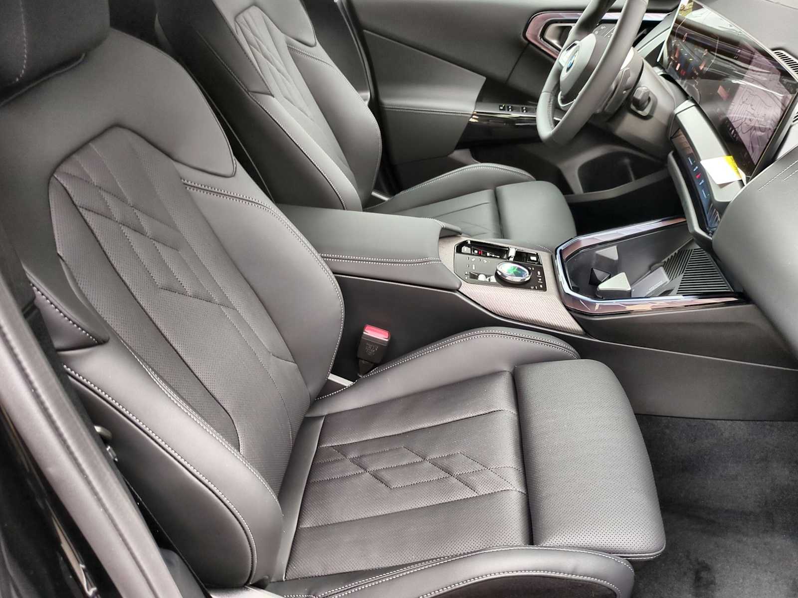 2026 BMW X3 30 - Photo 23