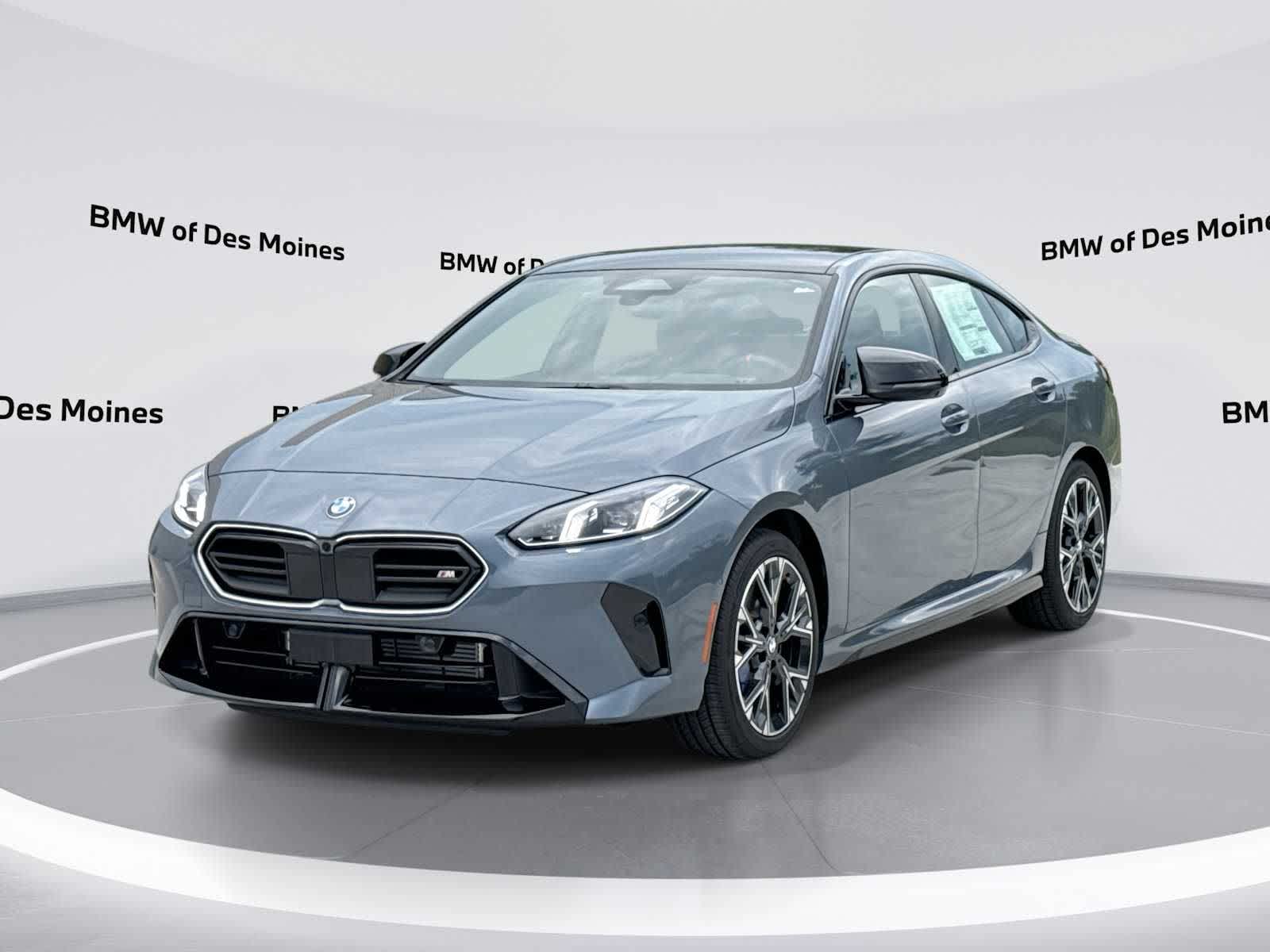  BMW M235i