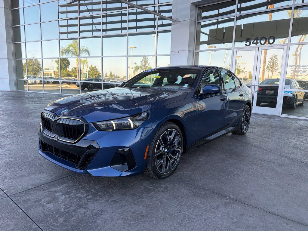 2026 BMW 530i Sedan 