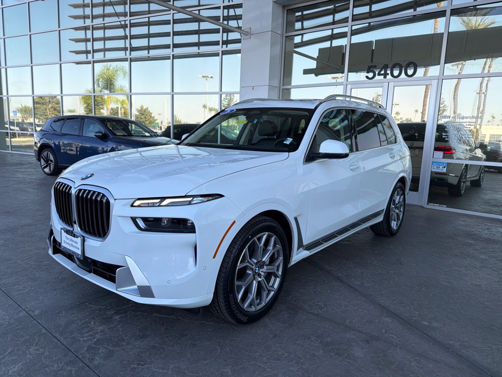 2026 BMW X7 xDrive40i Sports Activity Vehicle 