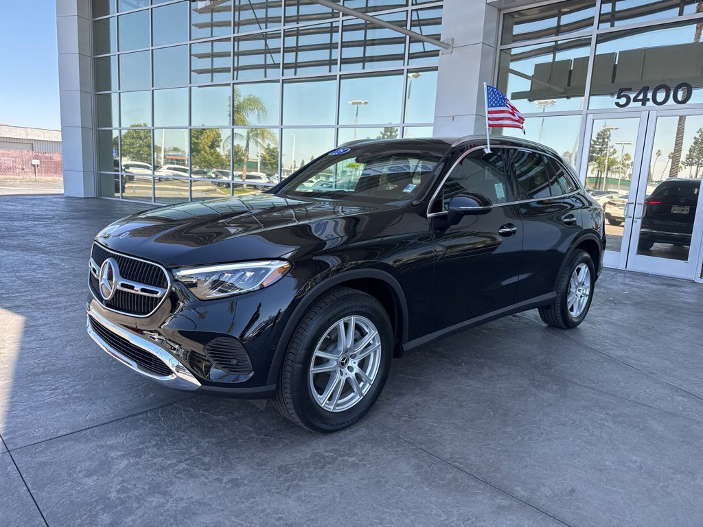 2025 Mercedes-Benz GLC