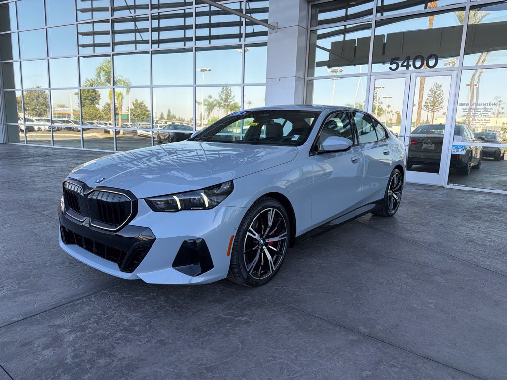 2026 BMW 530i Sedan 