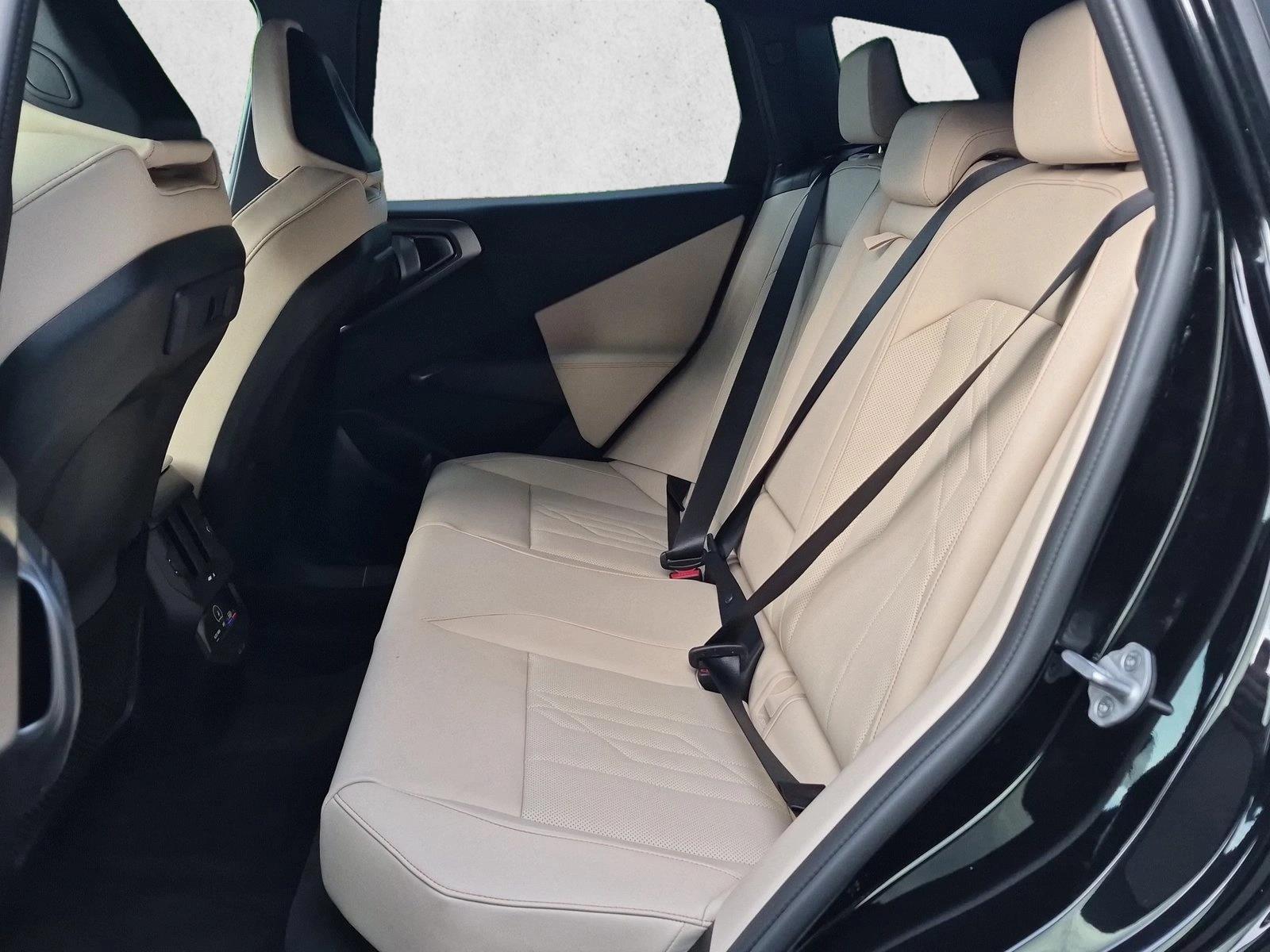 2026 BMW X3 30 - Photo 19