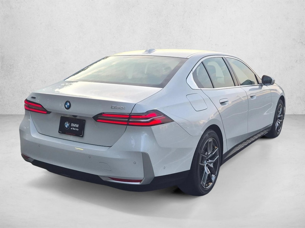 Used 2027 BMW 530i xDrive Sedan