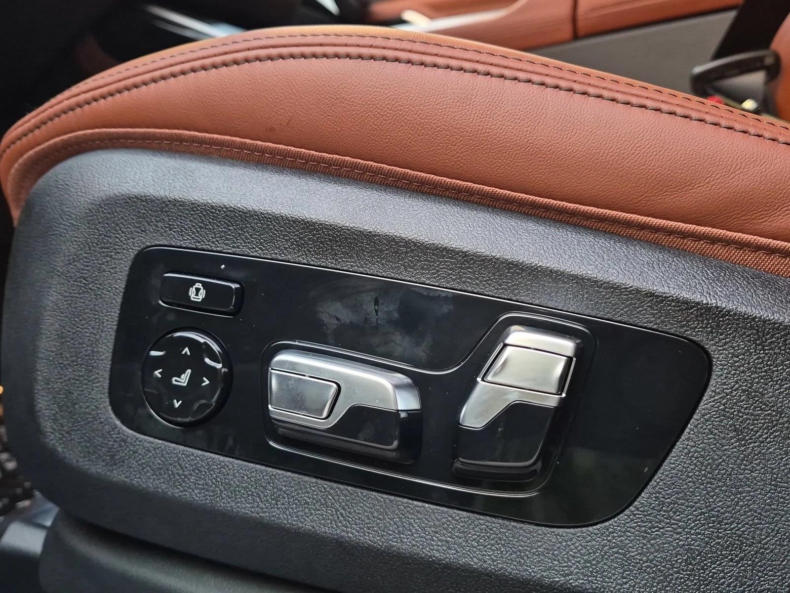 New 2027 BMW X7 M60i SUV
