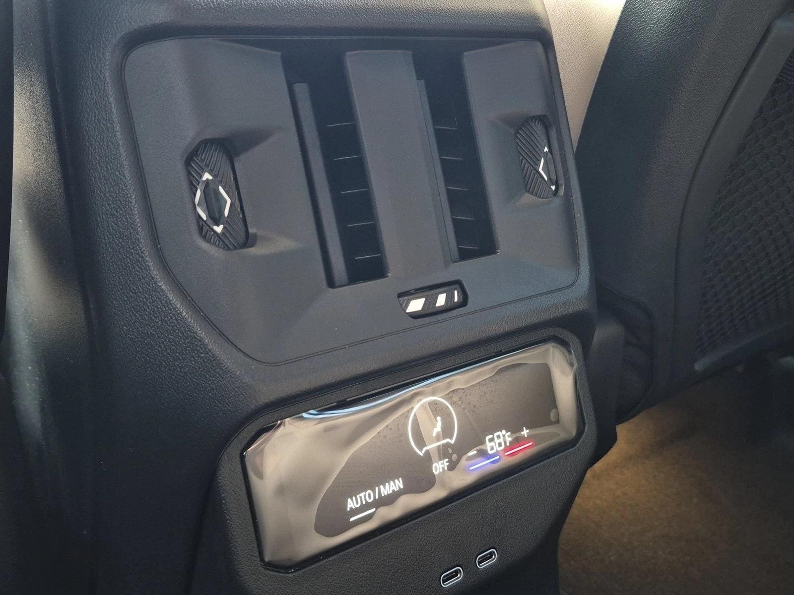 2026 BMW X3 30 - Photo 17