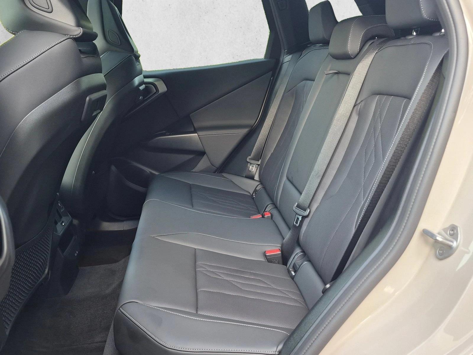 2026 BMW X3 30 - Photo 18