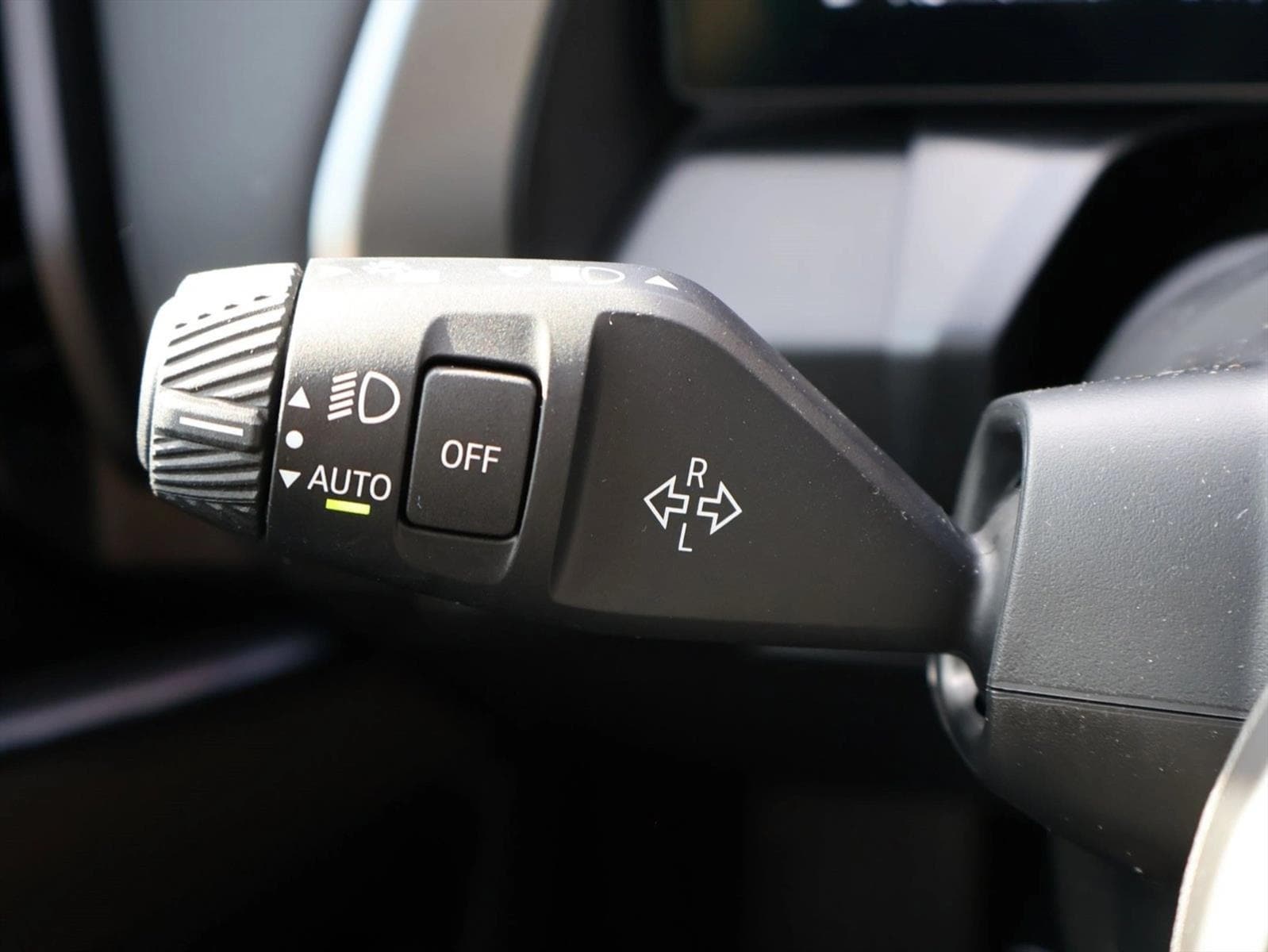2026 BMW X3 30 - Photo 14