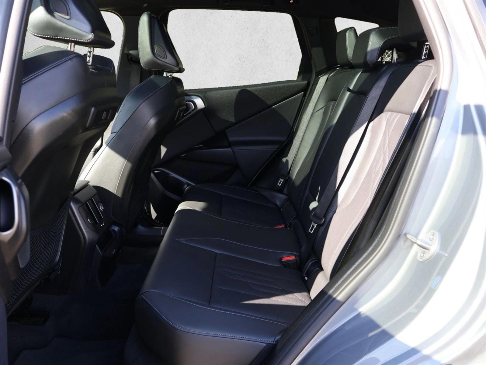 2026 BMW X3 30 - Photo 22