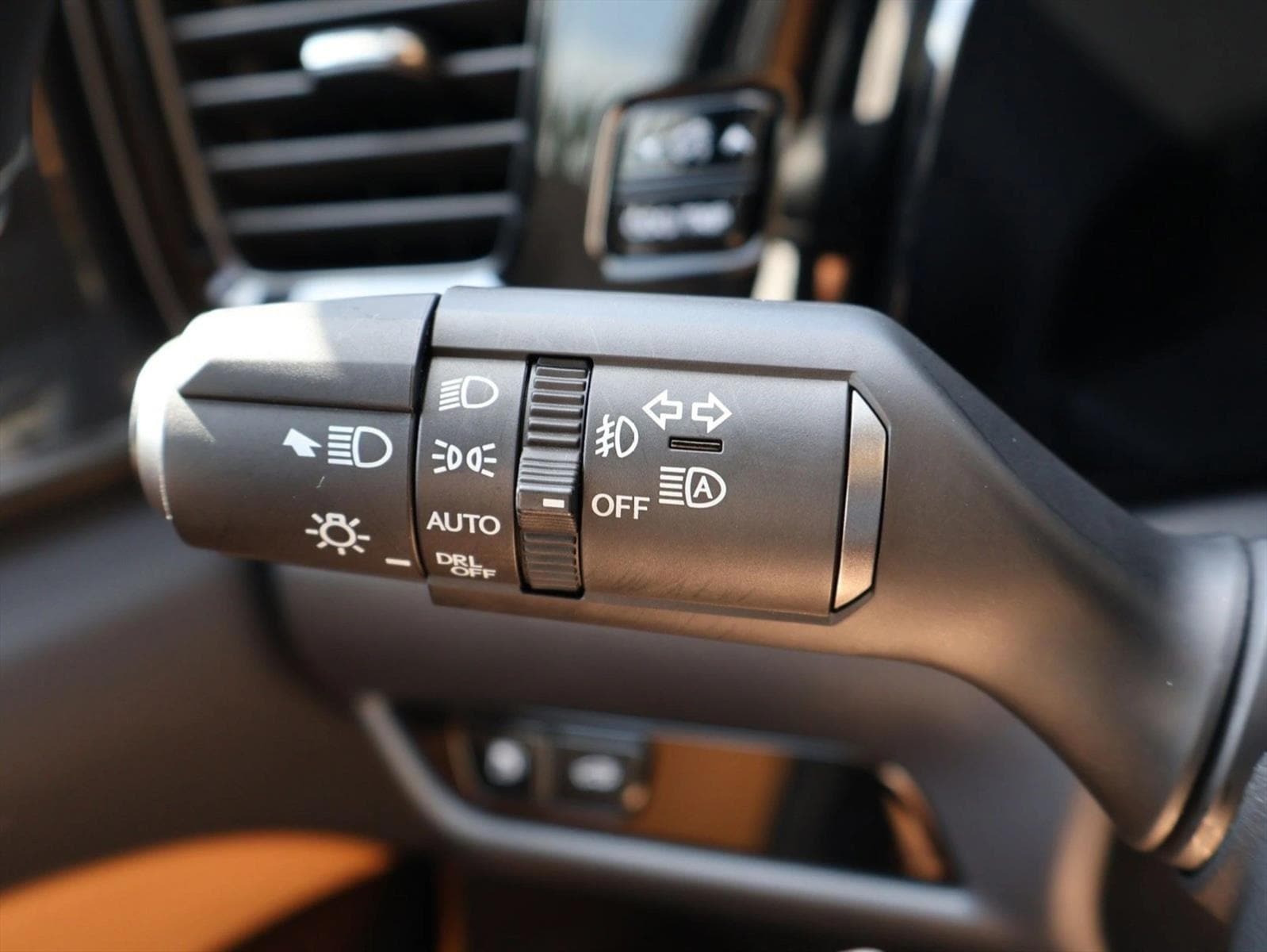 2025 Lexus NX 350 - Photo 14