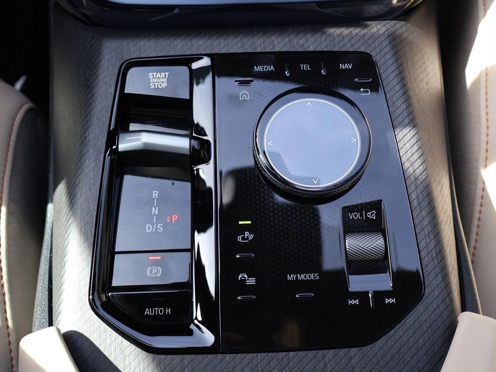 2026 BMW X3 30 - Photo 18