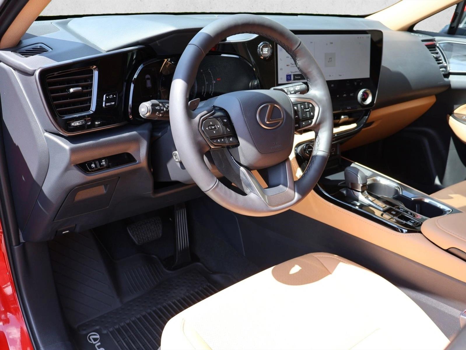 2025 Lexus NX 350 - Photo 13
